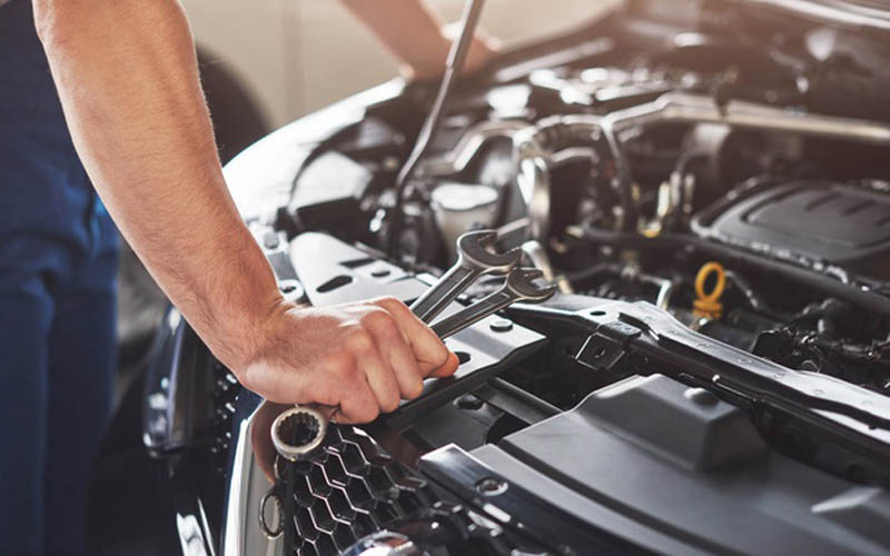 Bunyi Klotok pada Mesin Mobil