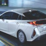 Perbedaan Mobil Listrik, Hybrid, dan Bensin