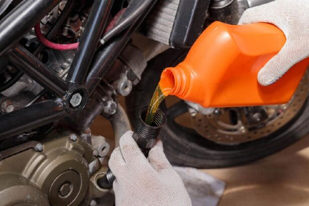 Cara Membedakan Oli Palsu dan Asli untuk Motor Matic