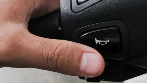 Cara Memperbaiki Klakson Motor Tidak Bunyi