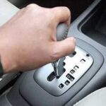 Cara Nyetir Mobil Matic di Tanjakan Curam