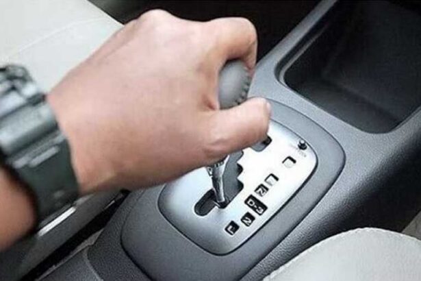 Cara Nyetir Mobil Matic di Tanjakan Curam