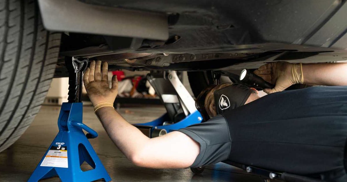 Komponen Mobil yang Perlu Dicek sebelum Trabas Hujan