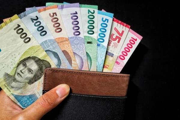 Melunasi Hutang Konsumtif dengan Gaji Bulanan