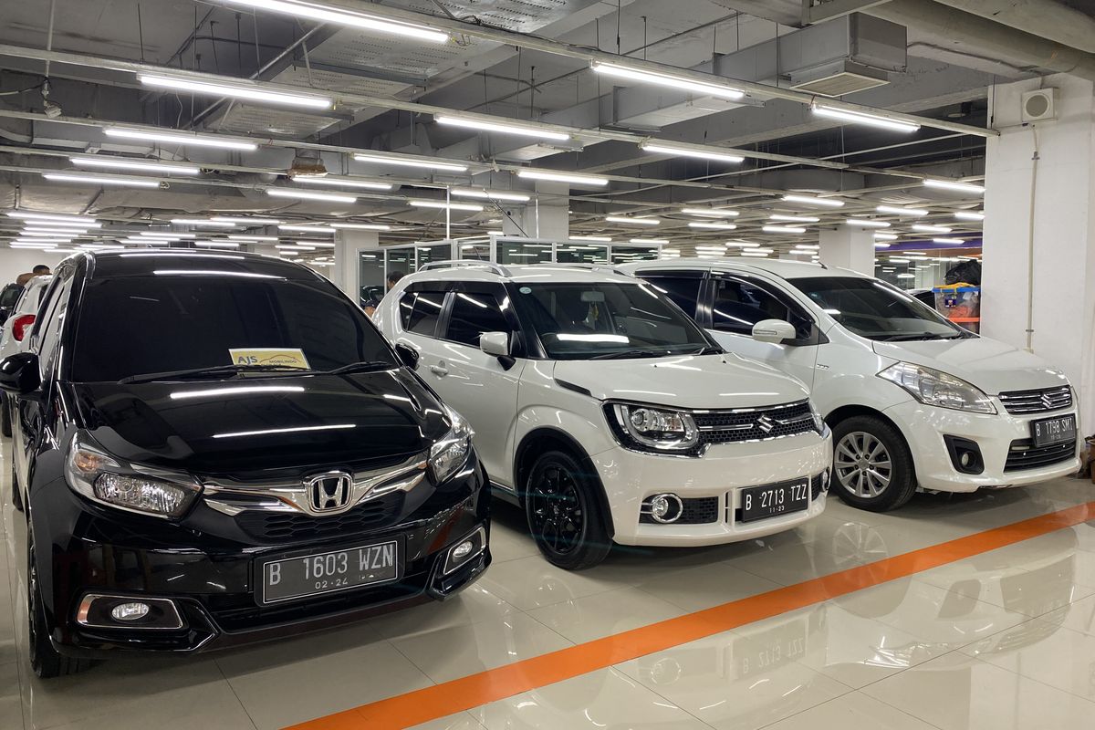 Membeli Mobil Bekas di Showroom Mobil Bekas