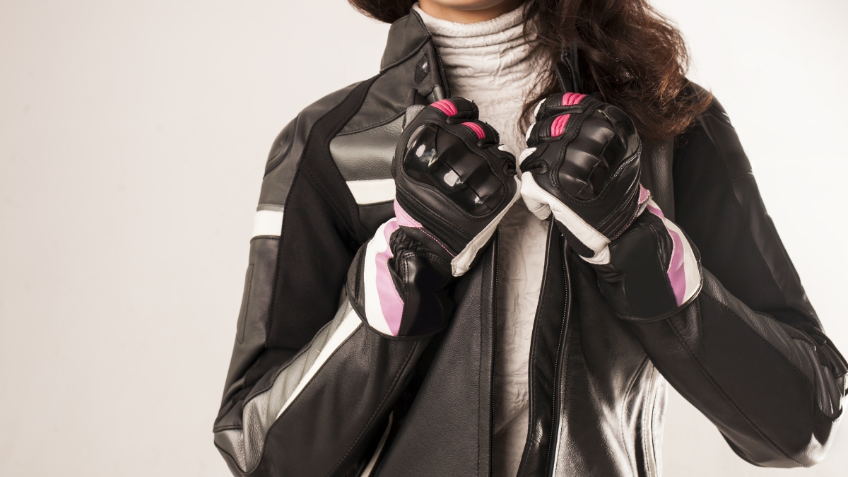 Memilih Jaket Motor Touring yang Aman