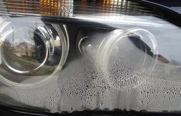 Mengatasi Headlamp Mobil Berembun Saat Musim Hujan