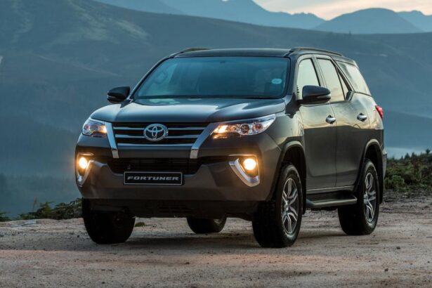 Perbedaan Mobil SUV dan MPV