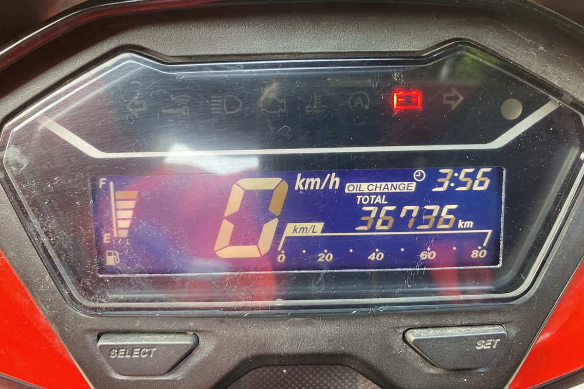 Tanda-tanda Aki Motor Lemah