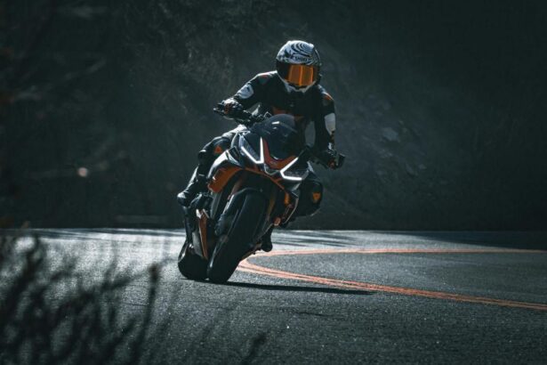 Tips Menjaga Suhu Mesin Motor Sport