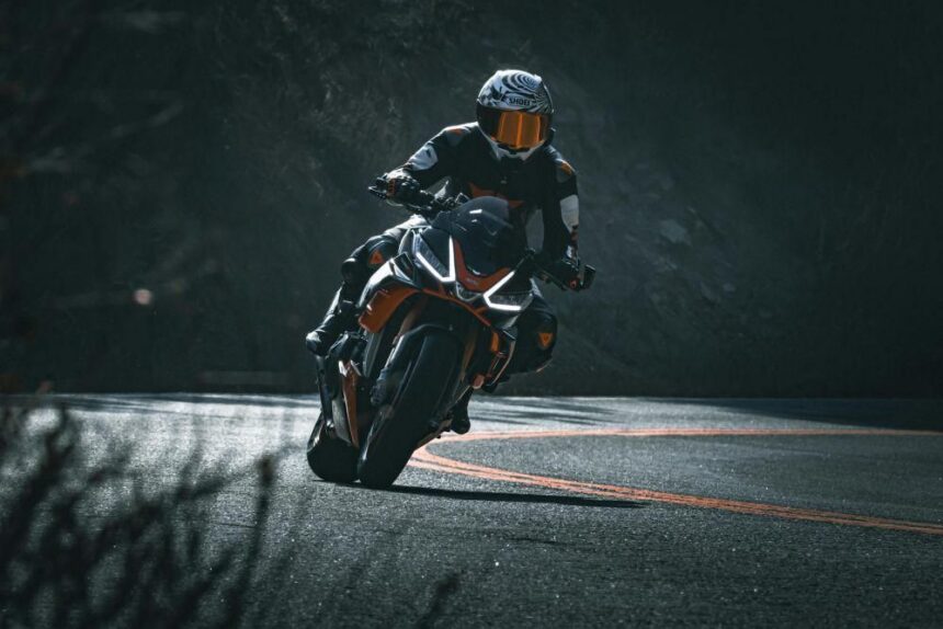 Tips Menjaga Suhu Mesin Motor Sport