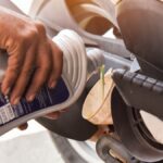 Cara Ganti Oli Mesin Motor Sendiri di Rumah