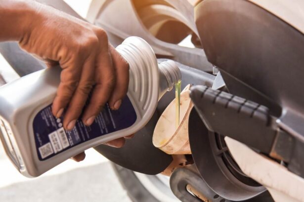 Cara Ganti Oli Mesin Motor Sendiri di Rumah