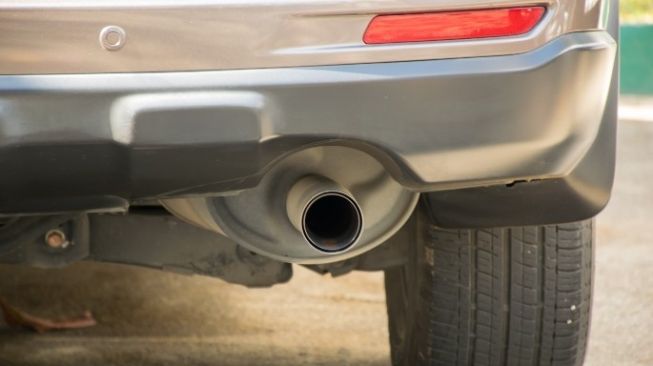 Cara Mengatasi Knalpot Mobil yang Bocor