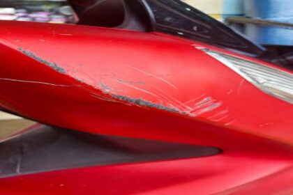 Cara Menghilangkan Goresan Halus pada Bodi Motor