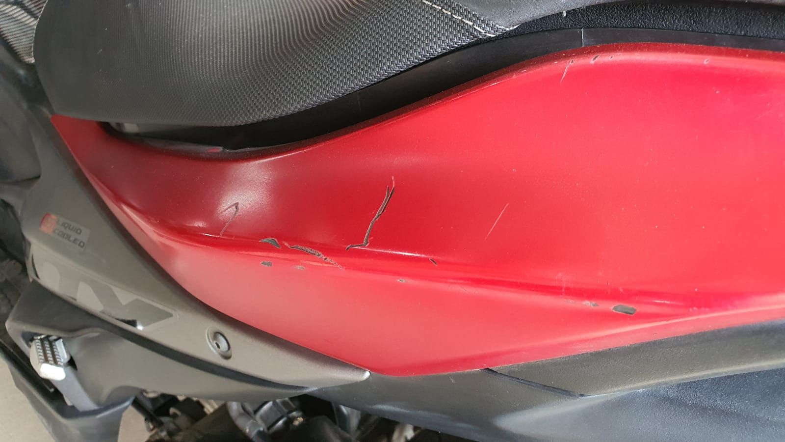Cara Menghilangkan Goresan Halus pada Bodi Motor