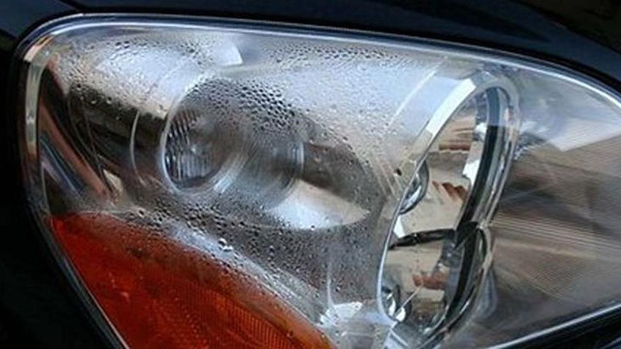 Penyebab Headlamp Mobil Berembun