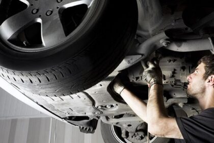 Proses Service Kaki-kaki Mobil