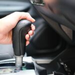 Cara Melakukan Pengereman Darurat pada Mobil