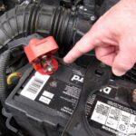 Cara Melepas Aki Mobil yang Benar