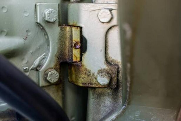 Cara Mengatasi Karat di Engsel Pintu Mobil