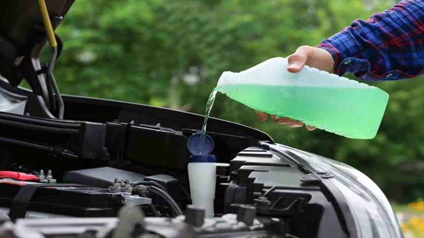 Cara Mengisi Air Radiator Mobil yang Benar
