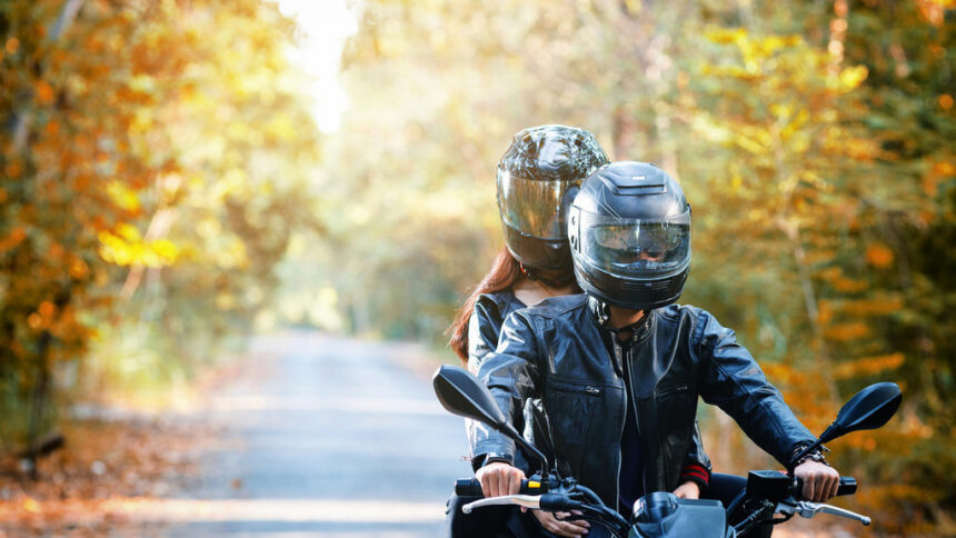Cara Merawat Kaca Helm Agar Tidak Buram