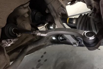 Tanda Kerusakan Tie Rod Mobil