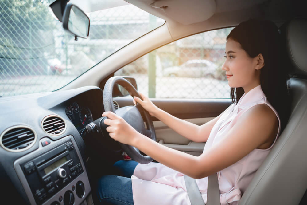Tips Mengatur Posisi Duduk Ideal Saat Mengemudi Jarak Jauh