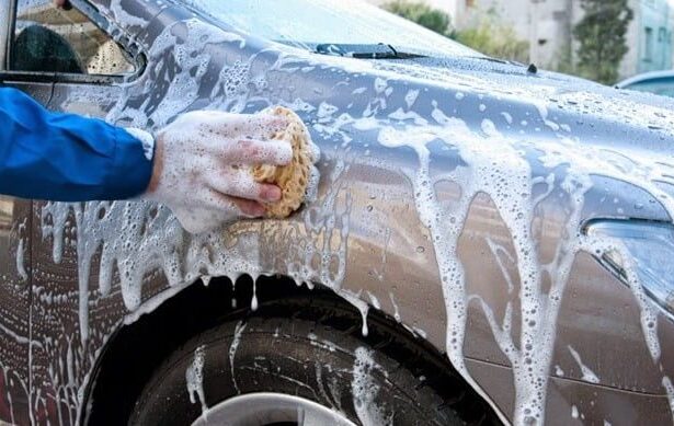 Tips Merawat Mobil Saat Musim Hujan