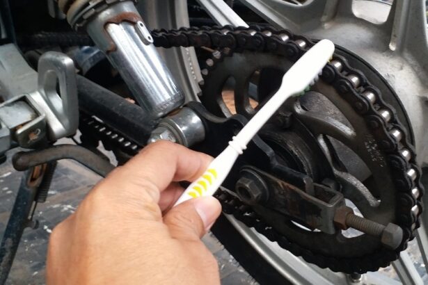 Cara Membersihkan Rantai Motor
