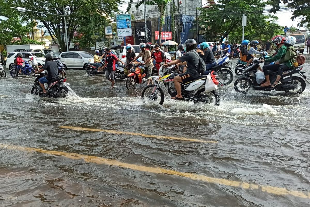 Batas Aman Motor Melewati Banjir