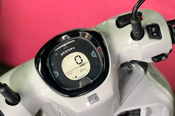Cara Atur Jam Digital di Speedometer Honda Scoopy
