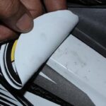 Cara Menghilangkan Bekas Lem Stiker Motor