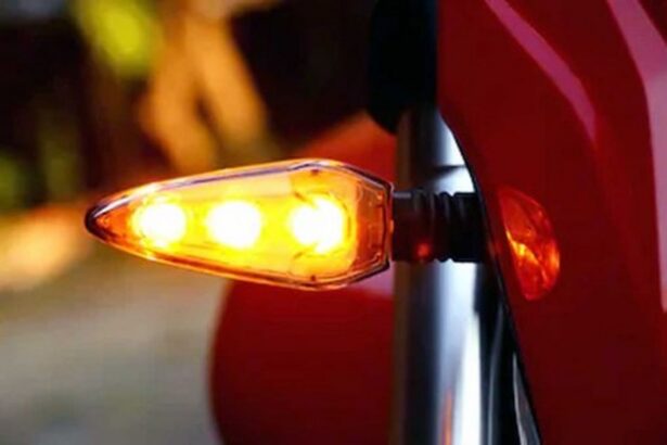 Jarak Aman Menyalakan Lampu Sein