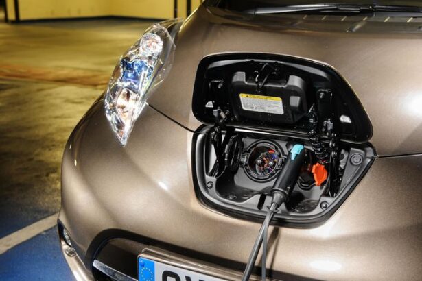 Kapan Waktu Terbaik Isi Ulang Baterai Mobil