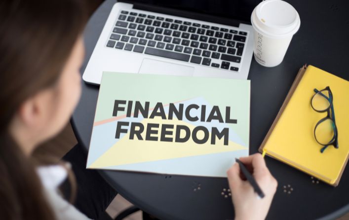Kunci Sukses Finansial di Usia Muda