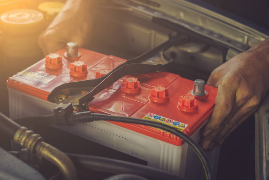Tips Mengenali Aki Mobil Palsu atau Rekondisi