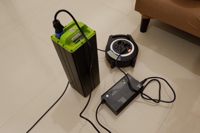Baterai Motor Listrik