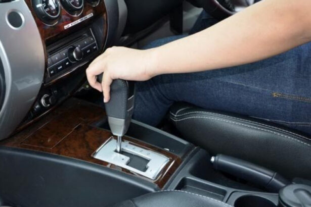Cara Melakukan Engine Brake Mobil Matic dan Manual