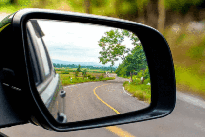 Jenis Kaca Spion Mobil dan Fungsinya