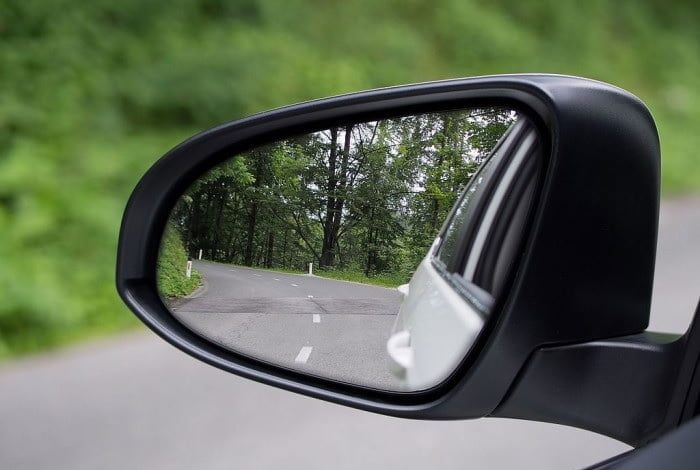 Jenis Kaca Spion Mobil dan Fungsinya