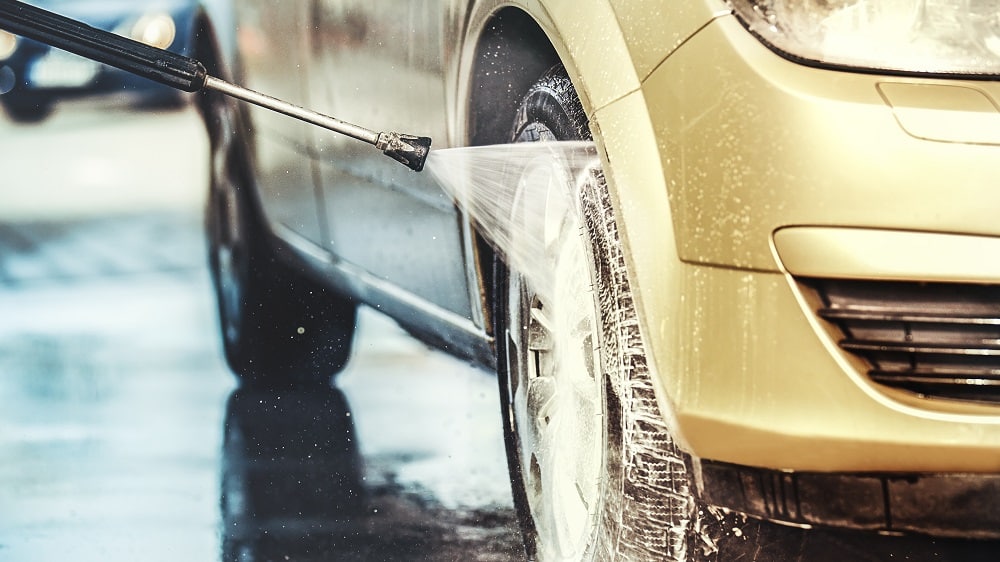 Waktu Terbaik Cuci Mobil